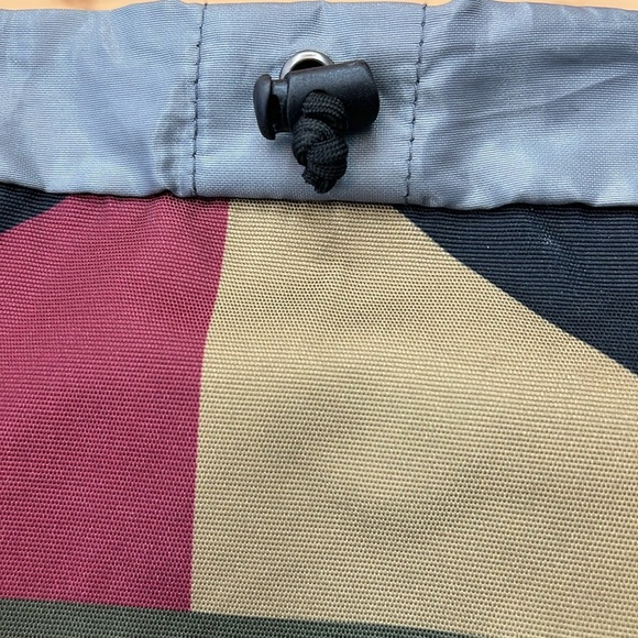 Kaukko Backpack Top Loading Drawstring & Flap Straps Snaps Well-Padded Like New - Picture 10 of 13